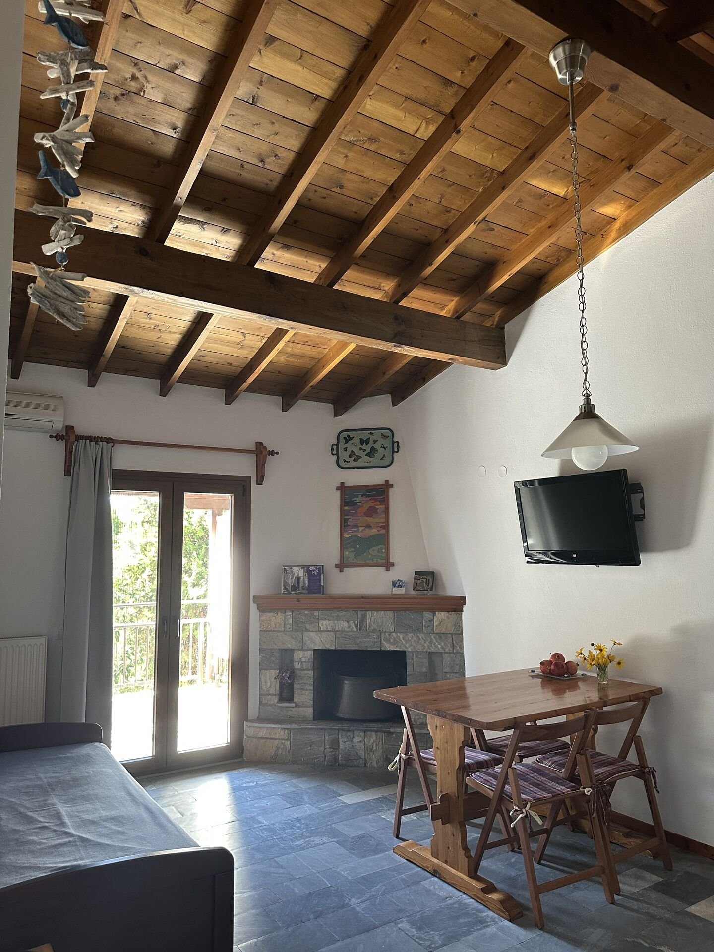 First Floor photo 25